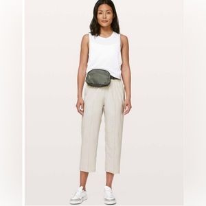 Lululemon wanderer crop 23”